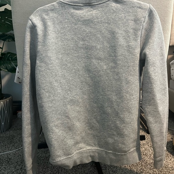 Nike Heather Gray Crewneck - Picture 2 of 3